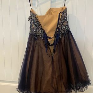 Strapless, Glamour dress